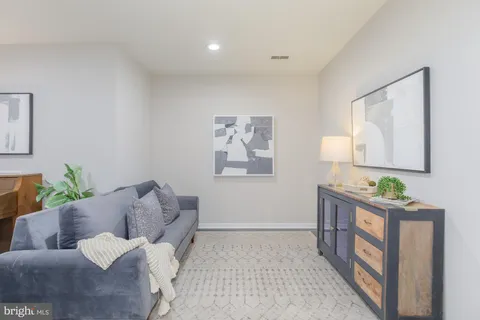 $695,000 | 16 Rockcrest Circle, Rockville, MD 20851