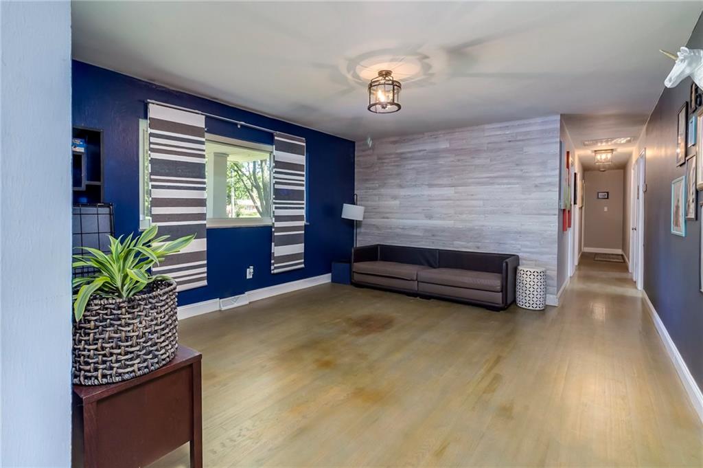 8305 Thompson Road Indianapolis, IN 46239 - Photo 2 of 36 Gallery Image 2
