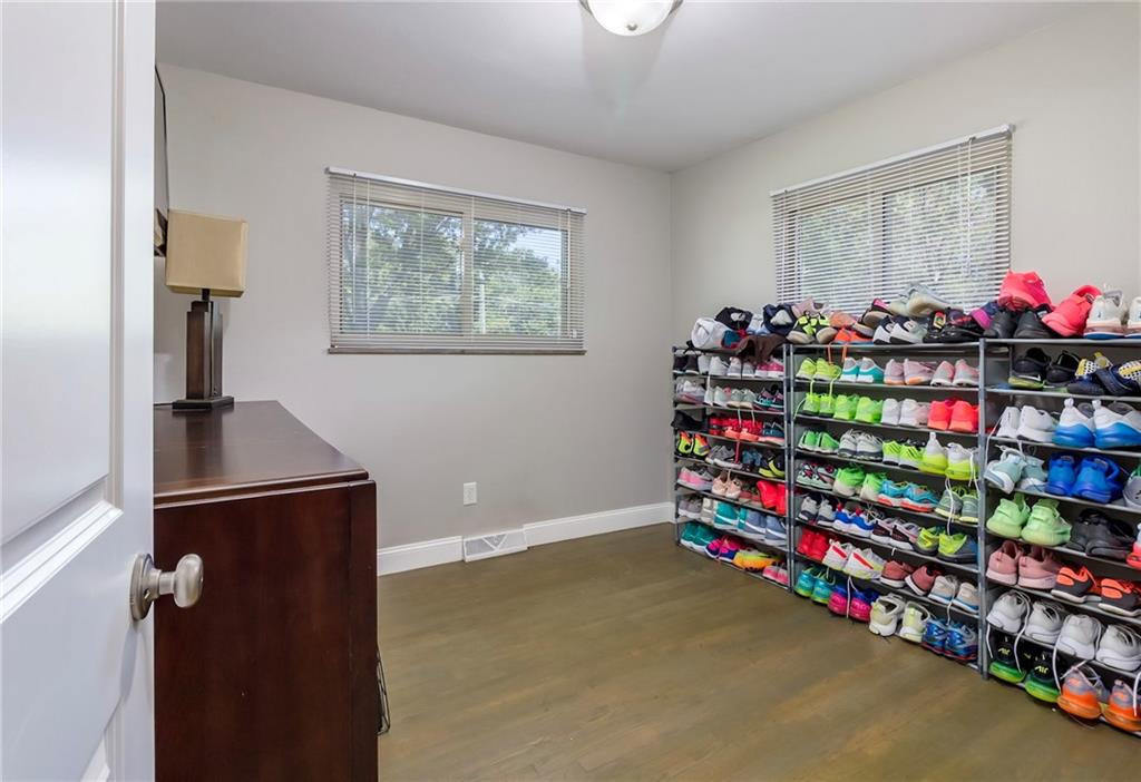 8305 Thompson Road Indianapolis, IN 46239 - Photo 16 of 36 Gallery Image 16