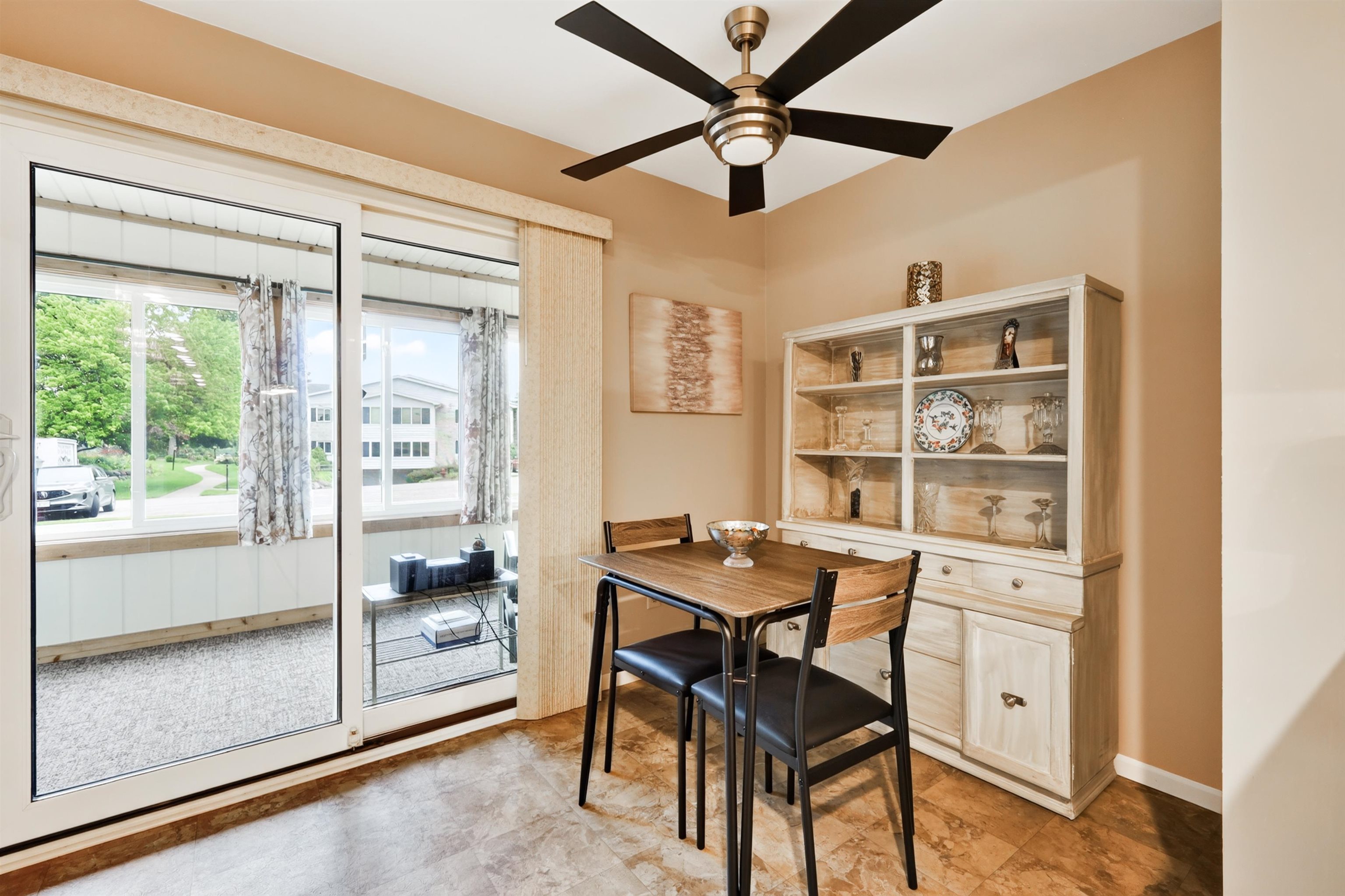 1522 Golf View Road, Unit D Madison, WI 53704 - Photo 14 of 39 Gallery Image 14