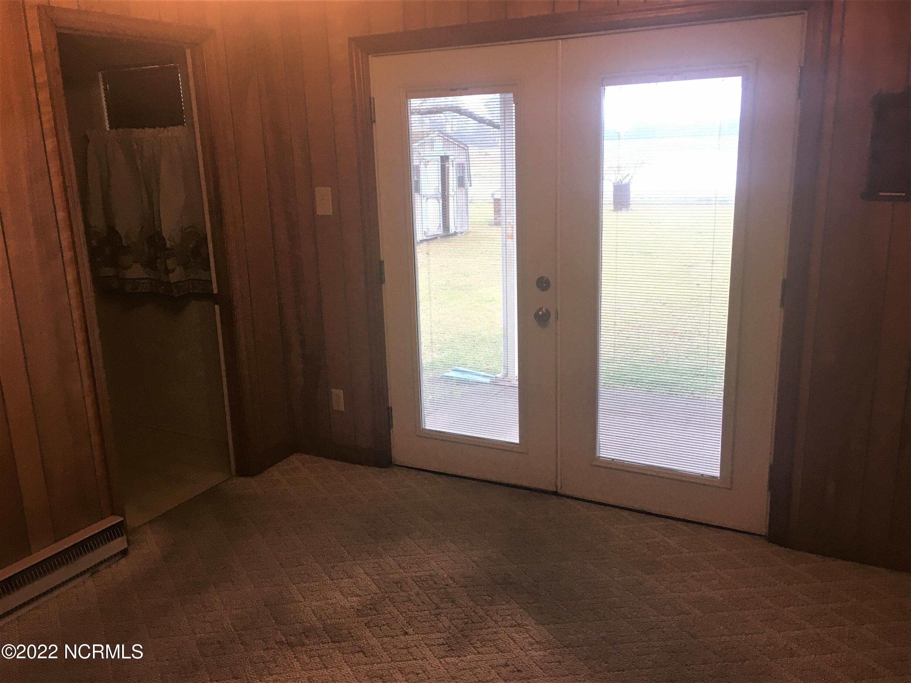 3905 Tower Hill Road Kinston, NC 28501 - Photo 9 of 38 Double Doors-Dining Room