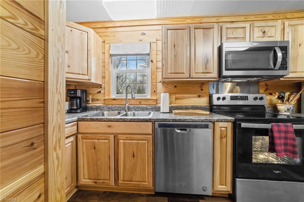 996 Smith Road Stoneville, NC 27048 - Photo 13 of 47 Gallery Image 13