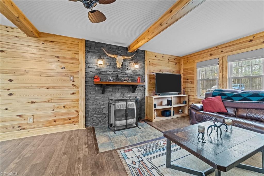996 Smith Road Stoneville, NC 27048 - Photo 8 of 47 Gallery Image 8