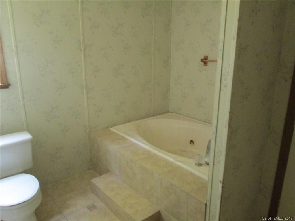 11224 Coble Road Charlotte, NC 28227 - Photo 13 of 20 Gallery Image 13