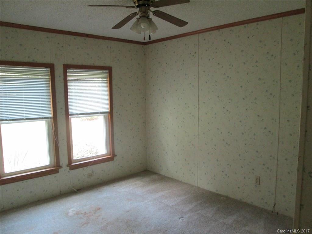 11224 Coble Road Charlotte, NC 28227 - Photo 17 of 20 Gallery Image 17