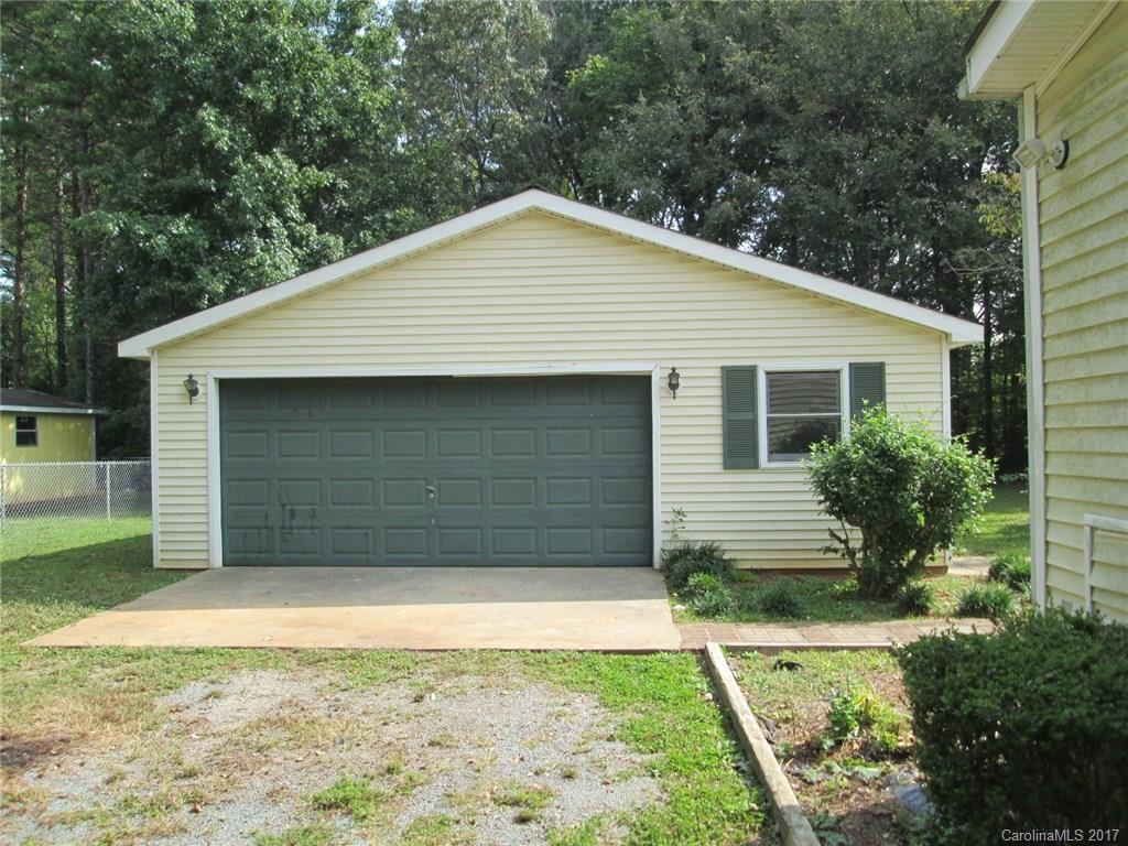 11224 Coble Road Charlotte, NC 28227 - Photo 5 of 20 Gallery Image 5