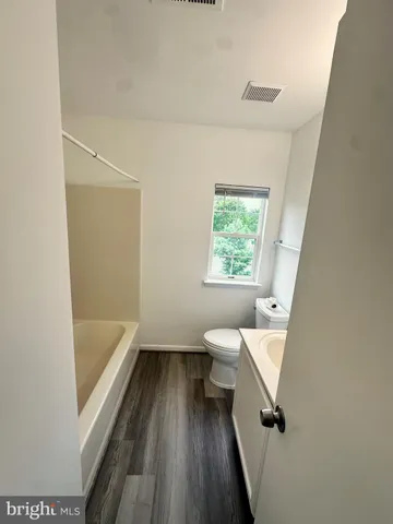 a view of a basketball court