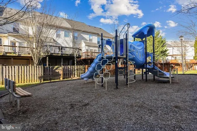 $479,900 | 2559 Peter Jefferson Lane, Herndon, VA 20171