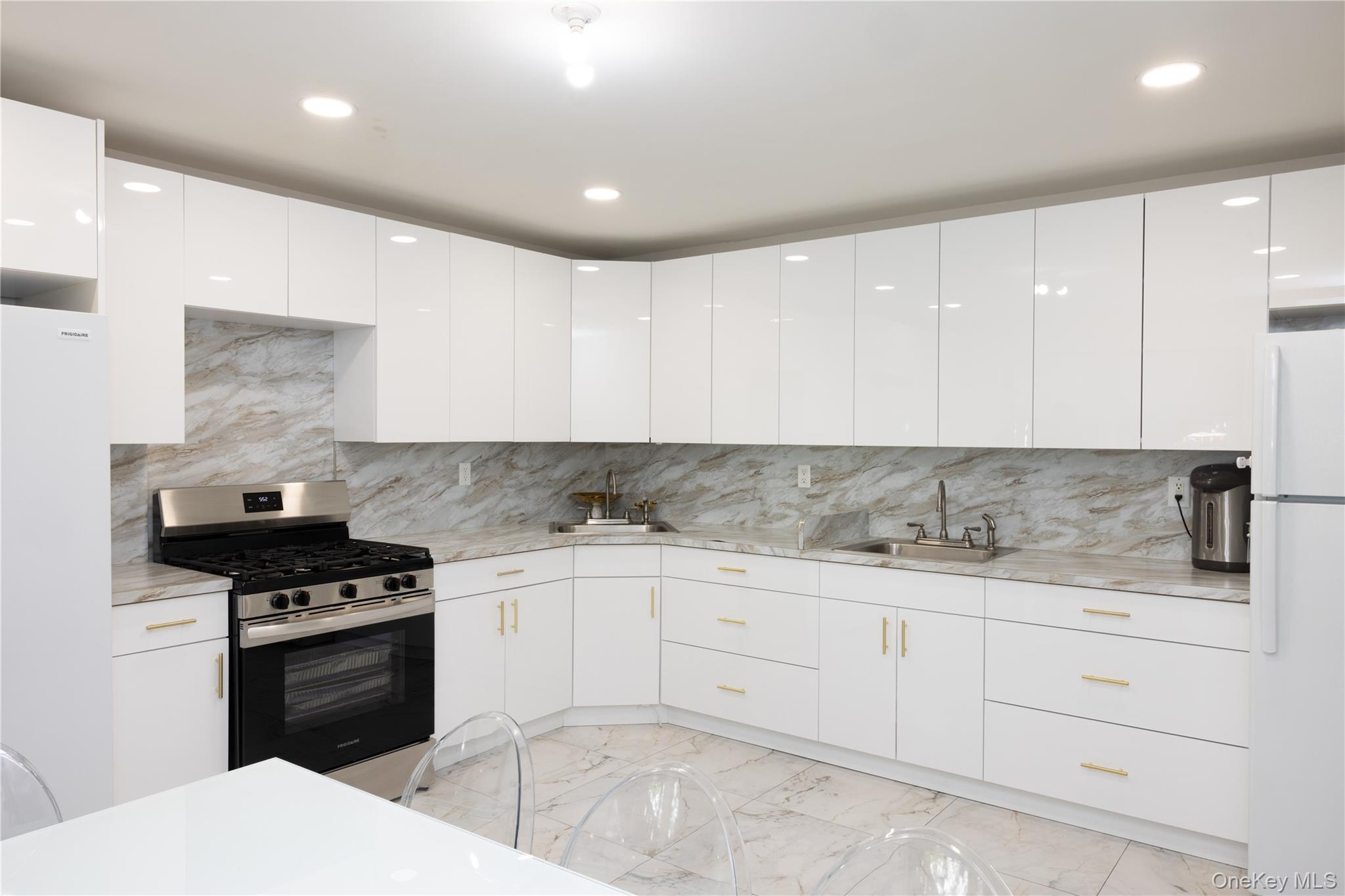 4 Rita Avenue, Unit B Monsey, NY 10952 - Photo 9 of 23