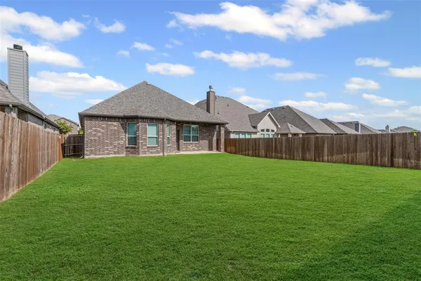 $2,550 | 3804 Carmel Hills Drive, Denton, TX 76208