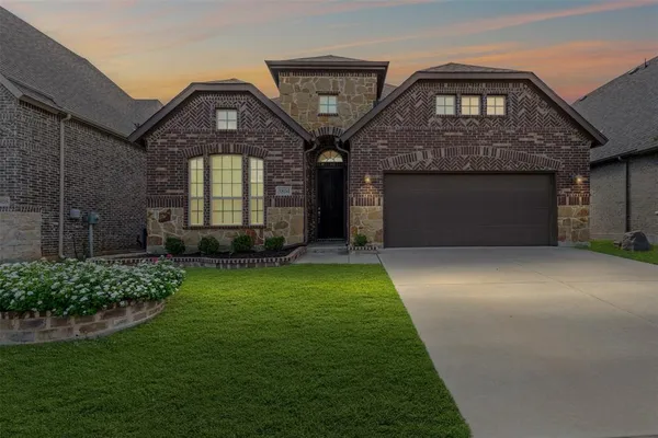 $2,550 | 3804 Carmel Hills Drive, Denton, TX 76208