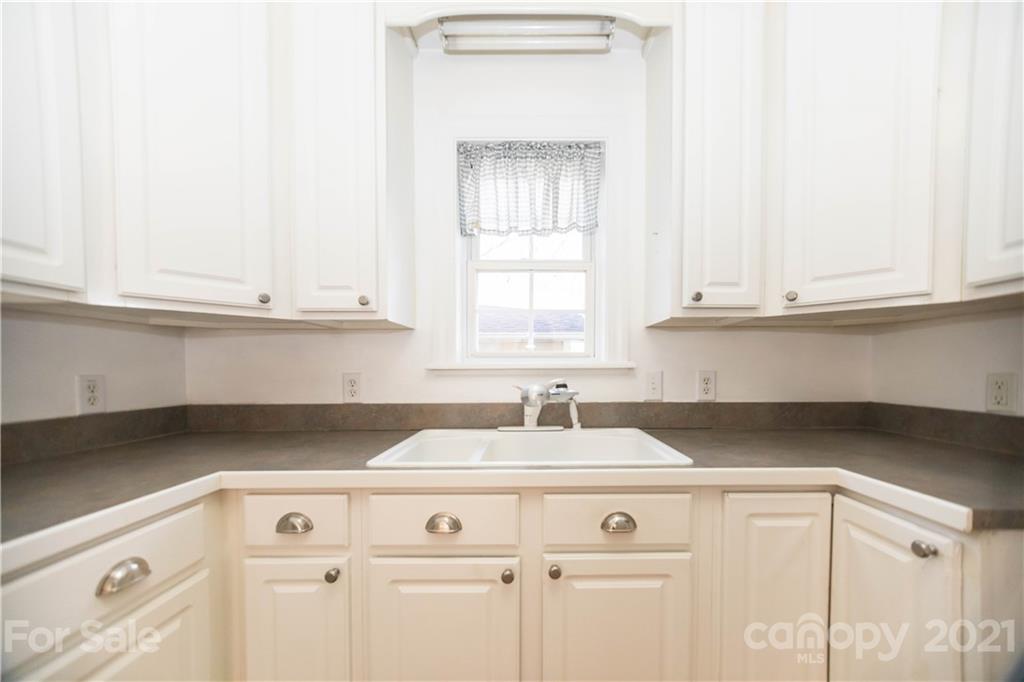 2839 Sulphur Springs Road Hiddenite, NC 28636 - Photo 6 of 44
