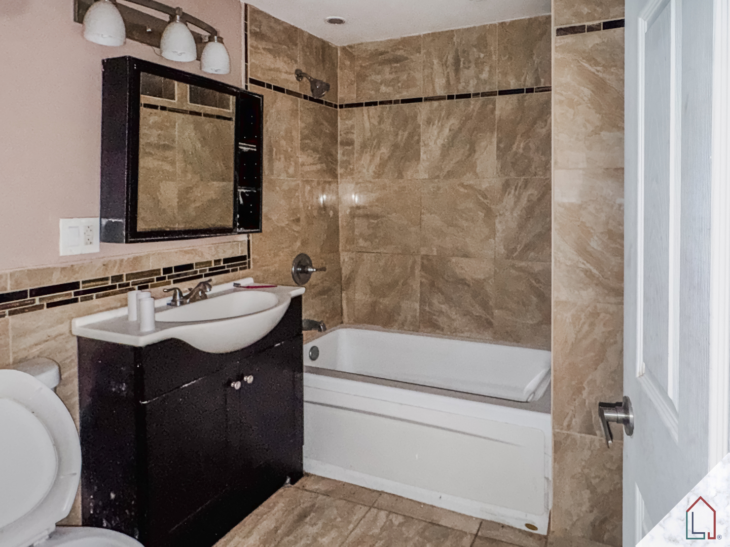8237 South Green Street Chicago, IL 60620 - Photo 18 of 23