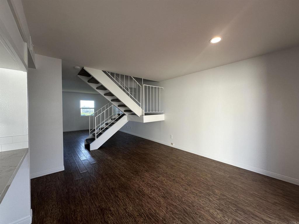 859 Del Mar Downs Road Solana Beach, CA 92075 - Photo 4 of 34 Gallery Image 4