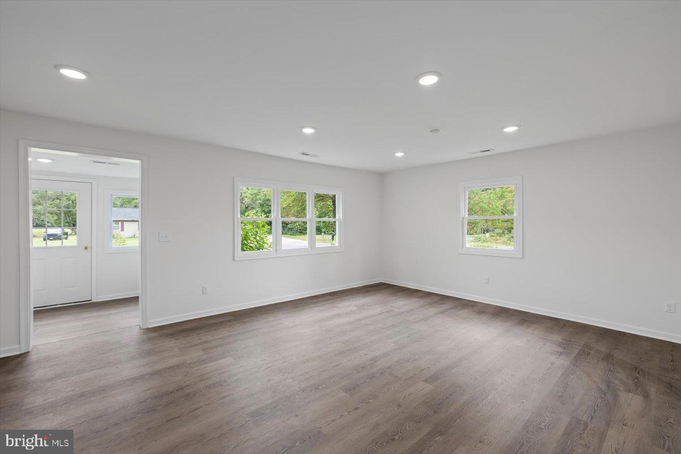 17287 Oakshade Road Orange, VA 22960 - Photo 4 of 26 an empty room with windows