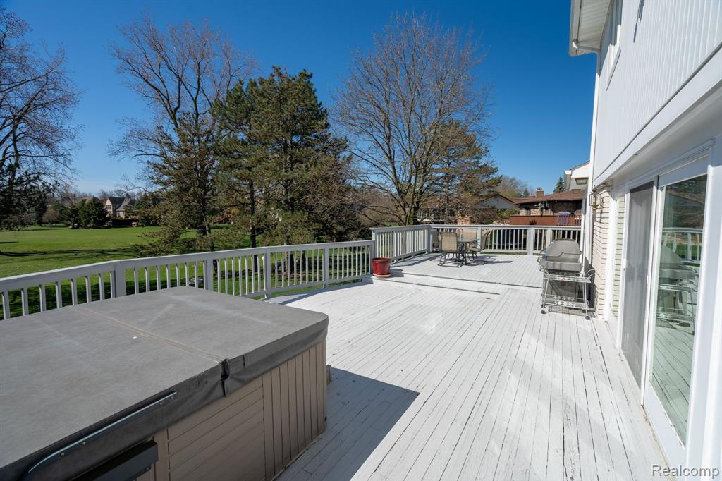 918 Langley Road Rochester Hills, MI 48309 - Photo 35 of 43