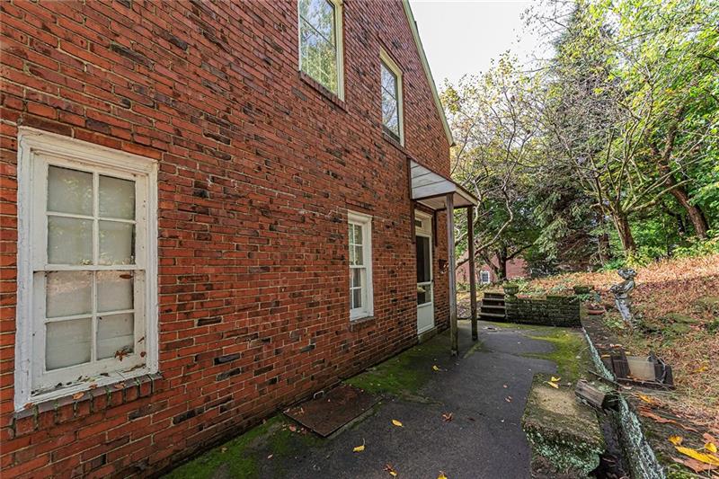 6521 Landview Road Pittsburgh, PA 15217 - Photo 23 of 25 Gallery Image 23