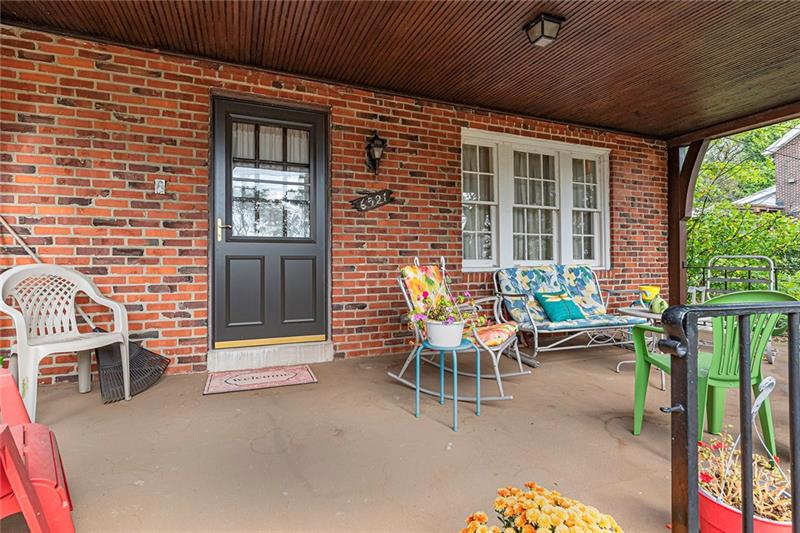 6521 Landview Road Pittsburgh, PA 15217 - Photo 5 of 25 Gallery Image 5