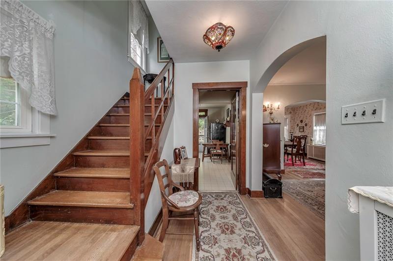 6521 Landview Road Pittsburgh, PA 15217 - Photo 6 of 25 Gallery Image 6