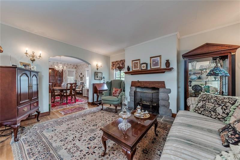 6521 Landview Road Pittsburgh, PA 15217 - Photo 8 of 25 Gallery Image 8