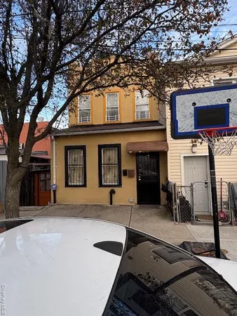 a house view with a outdoor space
