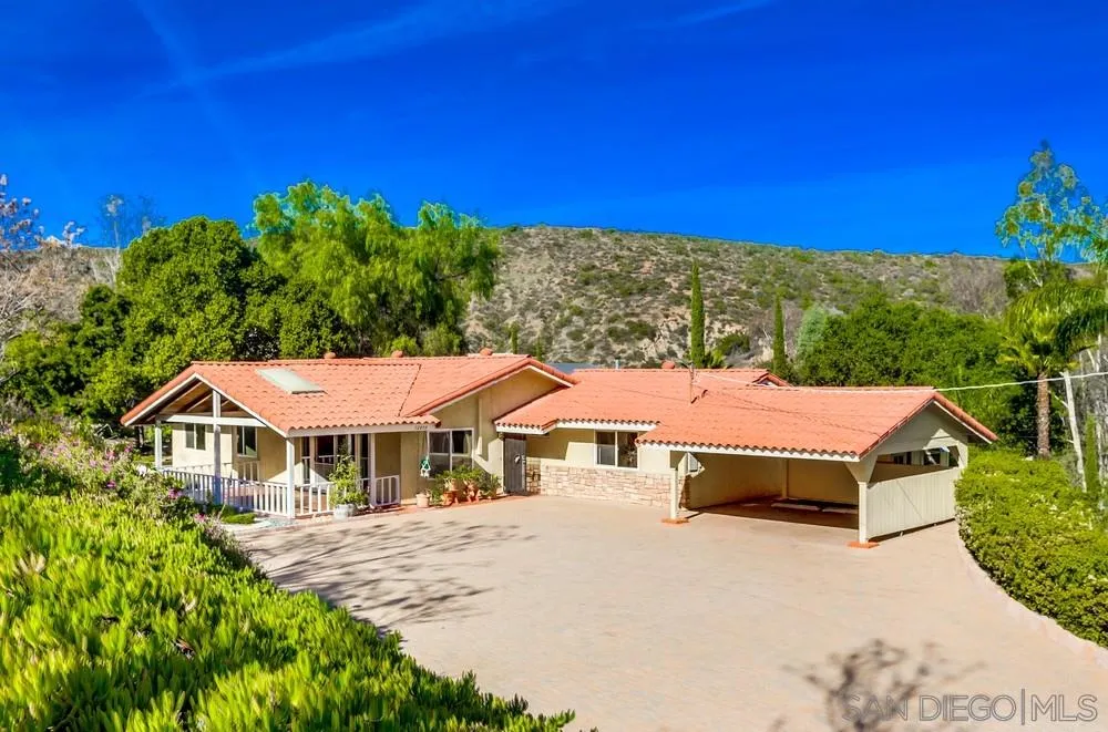 12050 Rocoso Road Lakeside, CA 92040 - Photo 1 of 25