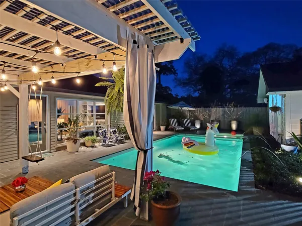 $6,000 | 6119 Waltway Drive, Houston, TX 77008