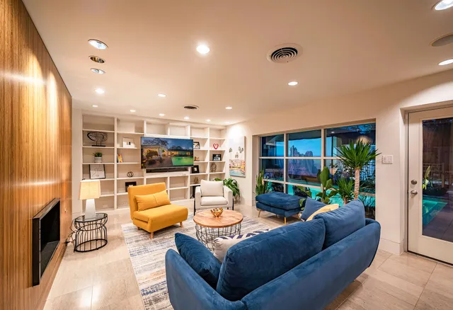 $6,000 | 6119 Waltway Drive, Houston, TX 77008