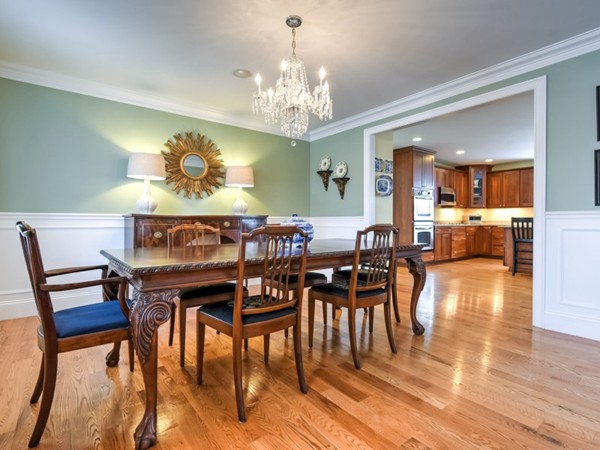130 Woodledge Road Needham, MA 02492 - Photo 4 of 26