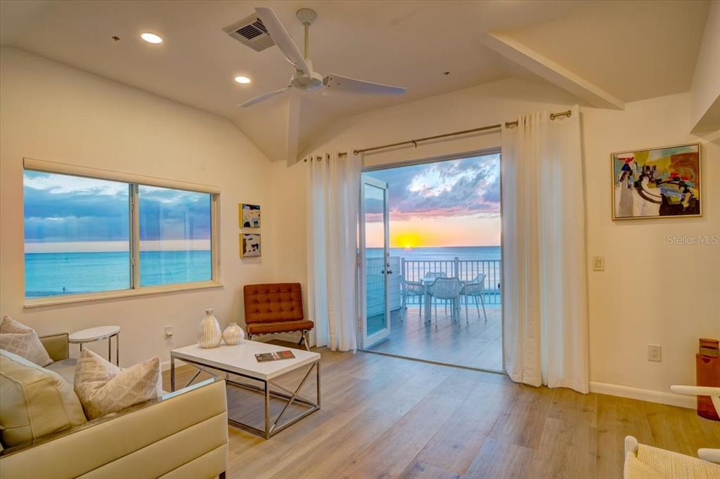 17852 Lee Avenue Redington Shores, FL 33708 - Photo 12 of 38 a living room with furniture and a window