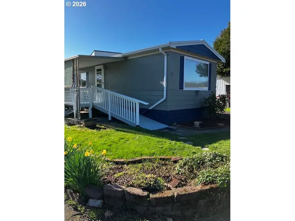 $99,998 | 2902 East 2nd Street, Unit 12, Newberg, OR 97132