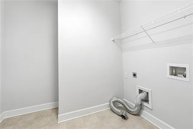 $575,000 | 3751 Golden Leaf Point Southwest, Gainesville, GA 30504