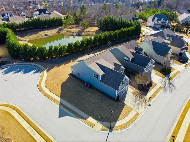 $575,000 | 3751 Golden Leaf Point Southwest, Gainesville, GA 30504