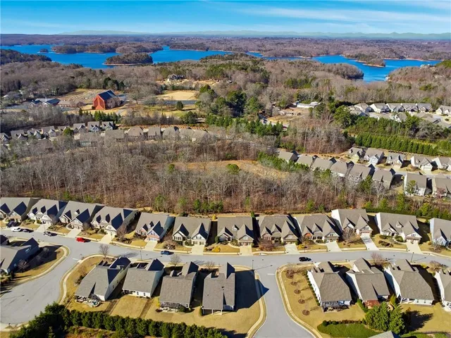 $575,000 | 3751 Golden Leaf Point Southwest, Gainesville, GA 30504
