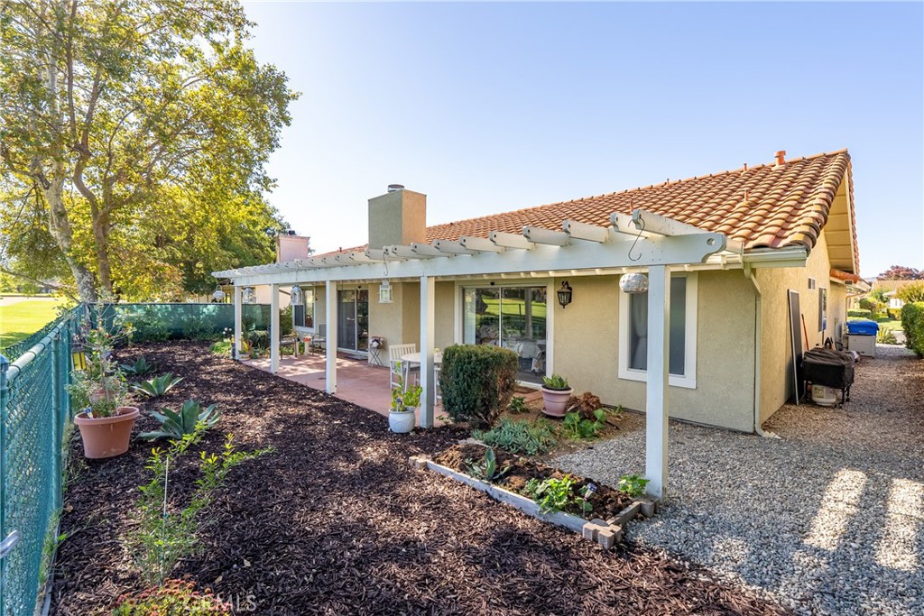 918 Inverness Drive Paso Robles, CA 93446 - Photo 23 of 38 a front view of a house with garden