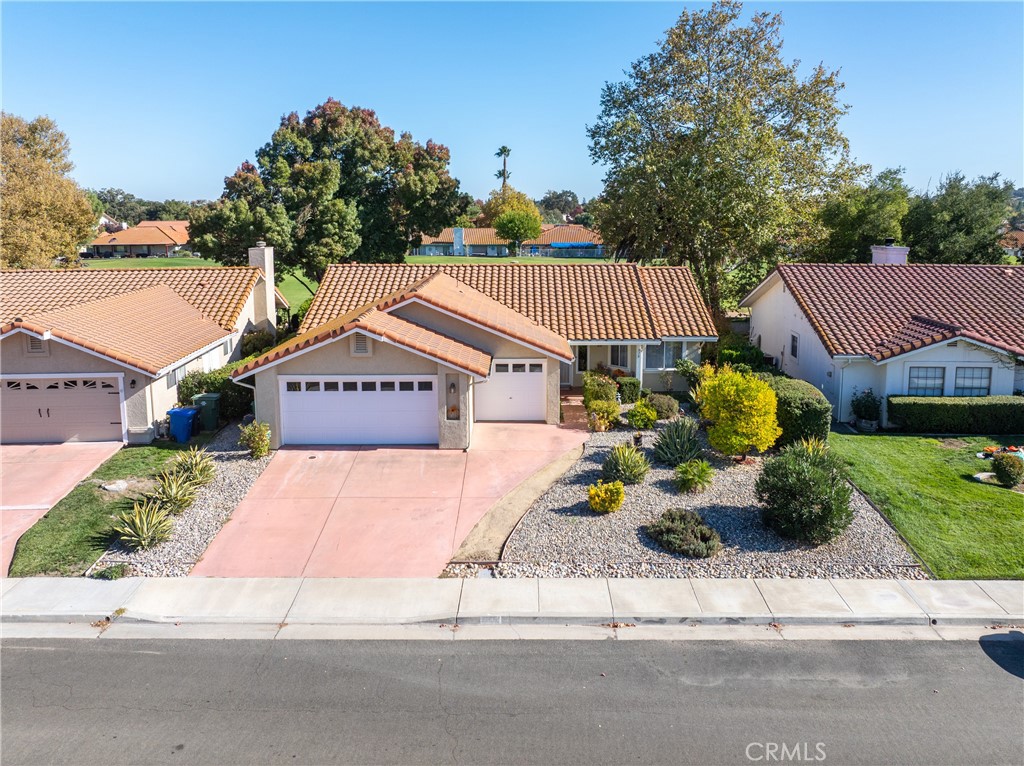 918 Inverness Drive Paso Robles, CA 93446 - Photo 38 of 38 front view of a house with a garden and street view
