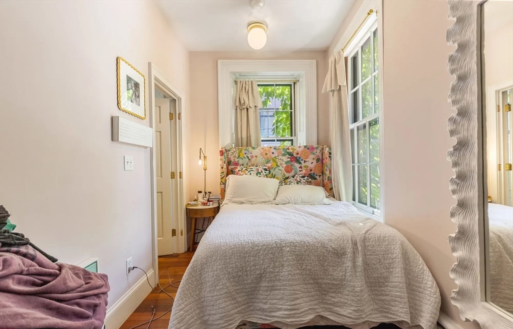 53 Hancock Street, Unit 5 Boston, MA 02114 - Photo 3 of 5