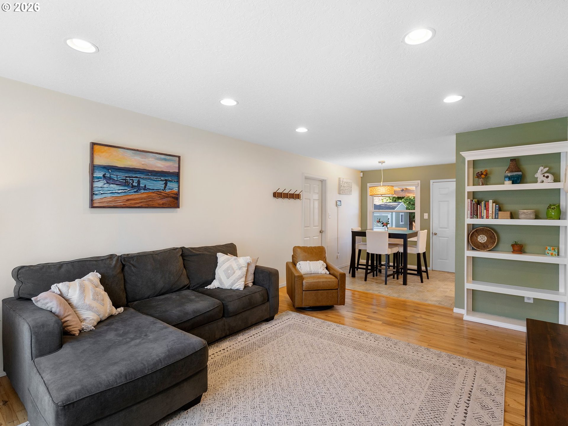 10233 North Tyler Avenue Portland, OR 97203 - Photo 3 of 35