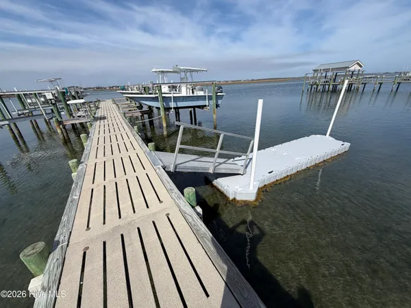 $1,295,000 | 416 Sunrise Court, Emerald Isle, NC 28594