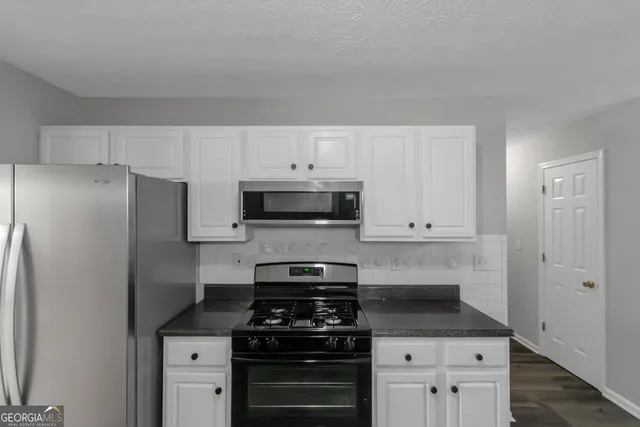 $2,295 | 420 Harvick Circle, Stockbridge, GA 30281