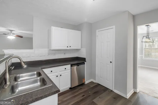 $2,295 | 420 Harvick Circle, Stockbridge, GA 30281