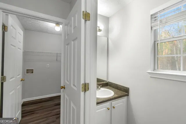 $2,295 | 420 Harvick Circle, Stockbridge, GA 30281