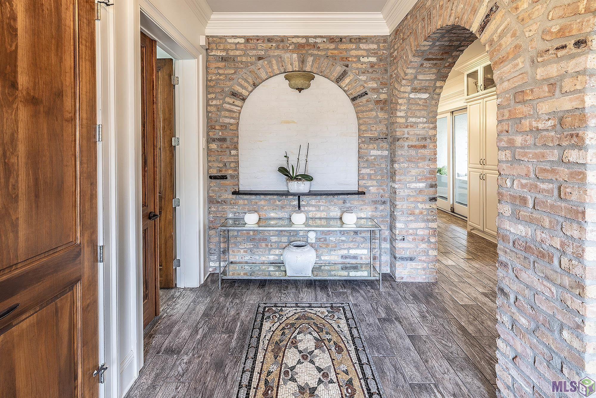 309 Rue Saint Rachel Houma, LA 70360 - Photo 3 of 27