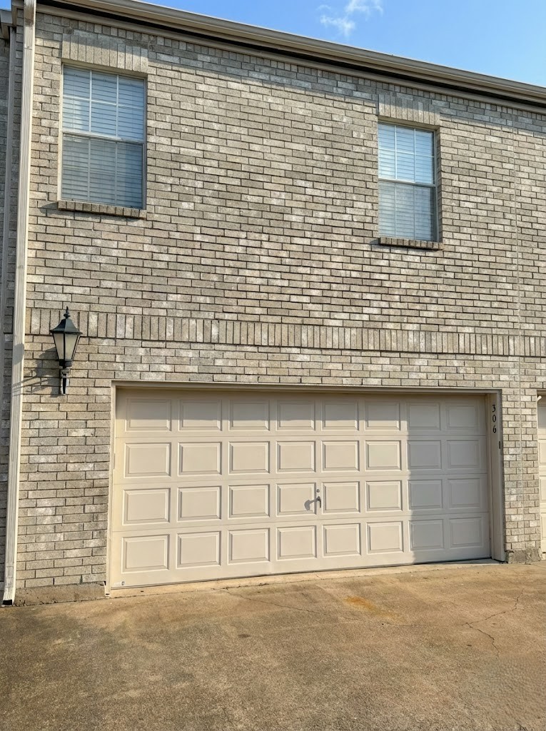 3780 Tanglewilde Street, Unit 306 Houston, TX 77063 - Photo 4 of 22 a view of front door