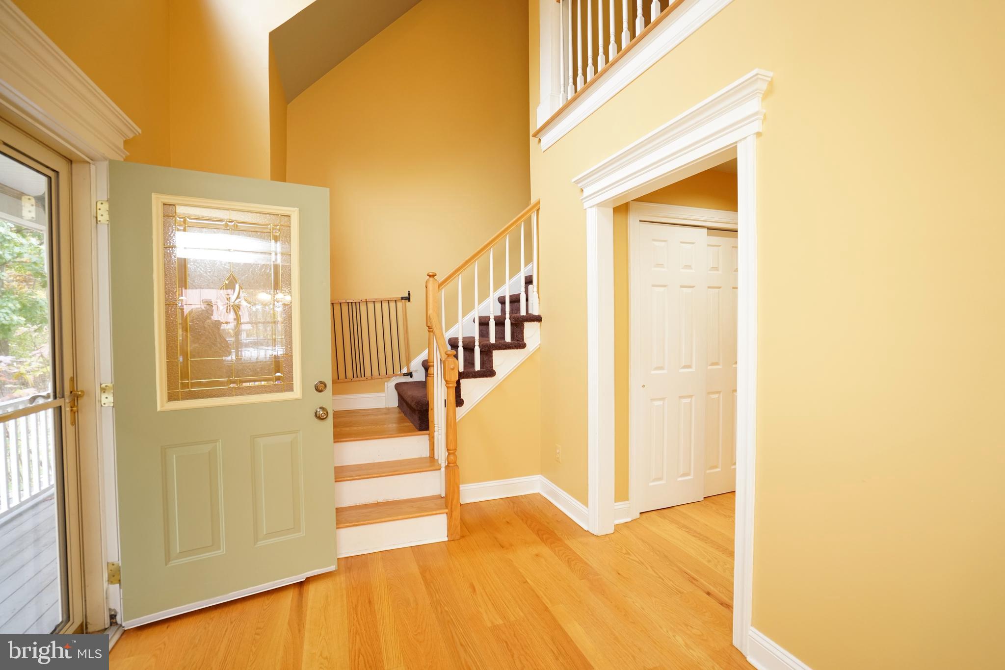 780 Forest Road Perkasie, PA 18944 - Photo 11 of 42 Foyer-Hardwood floors/vaulted ceiling/exposed rail