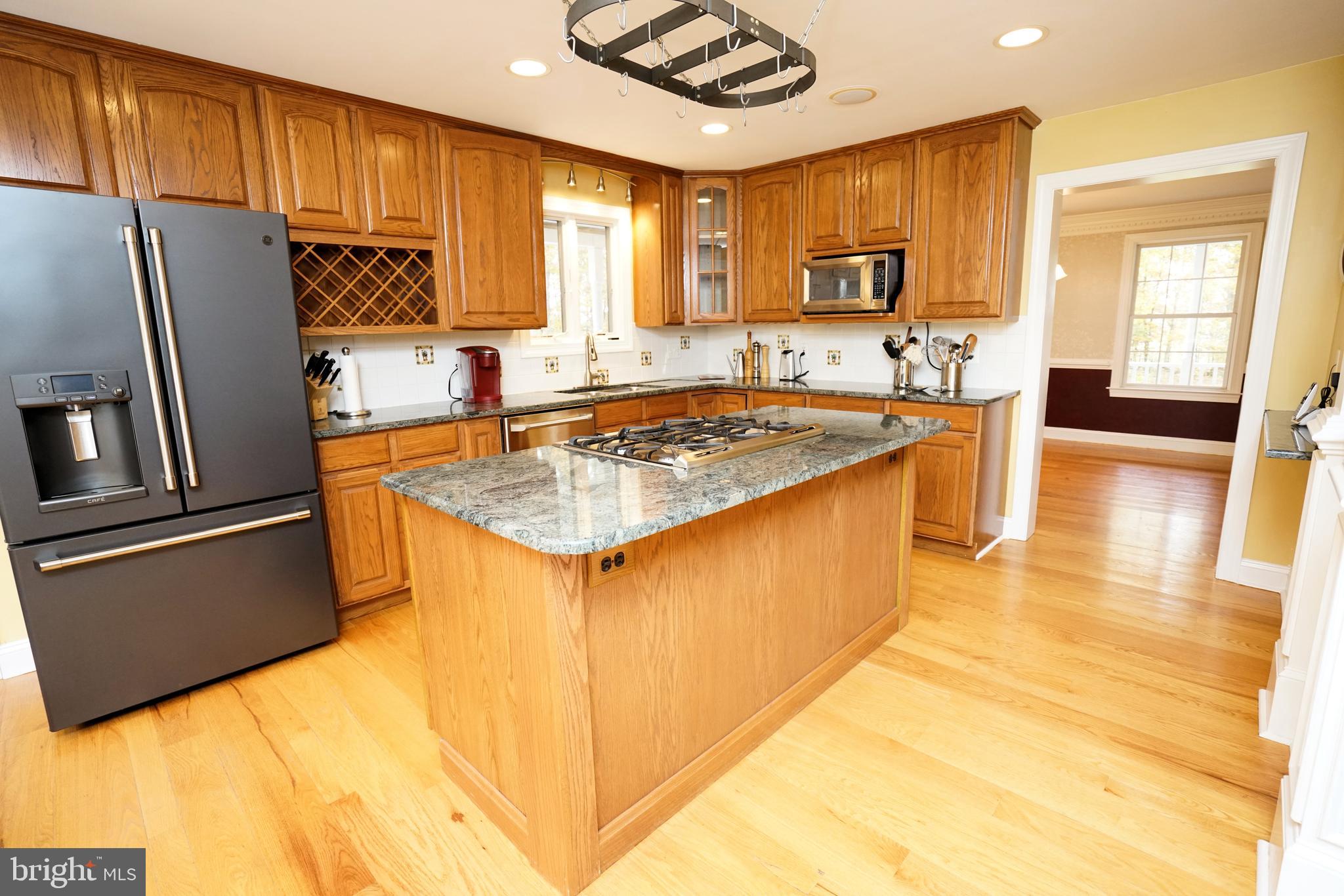 780 Forest Road Perkasie, PA 18944 - Photo 15 of 42 Eat-in Kitchen w/center island (propane stove top)