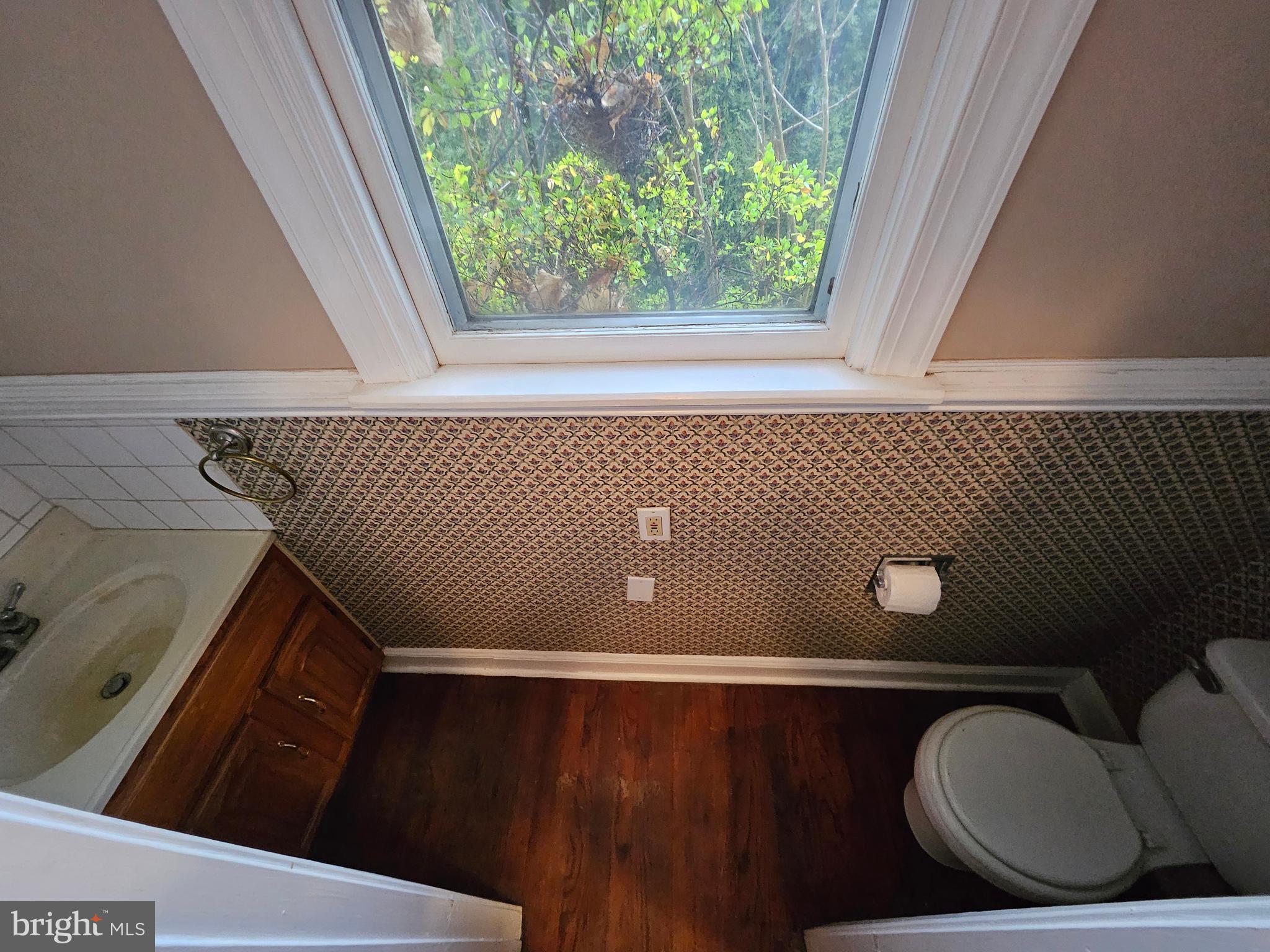 744 Pembroke Road Bethlehem, PA 18018 - Photo 8 of 14 Gallery Image 8