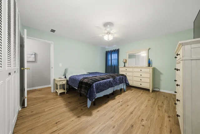 $399,000 | 2612 Mitchell Drive, Woodridge, IL 60517