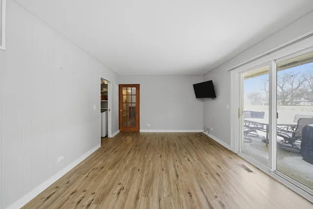 $399,000 | 2612 Mitchell Drive, Woodridge, IL 60517