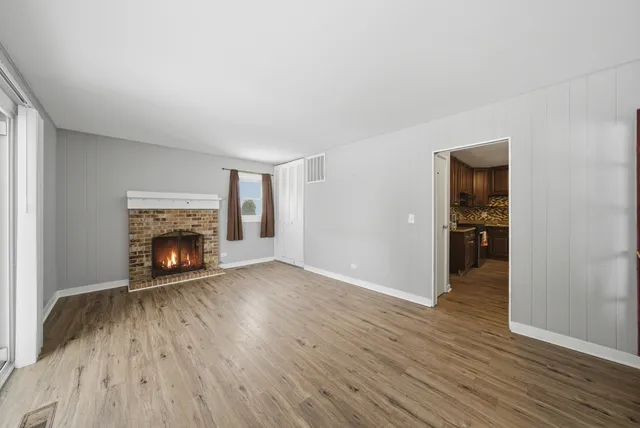 $399,000 | 2612 Mitchell Drive, Woodridge, IL 60517